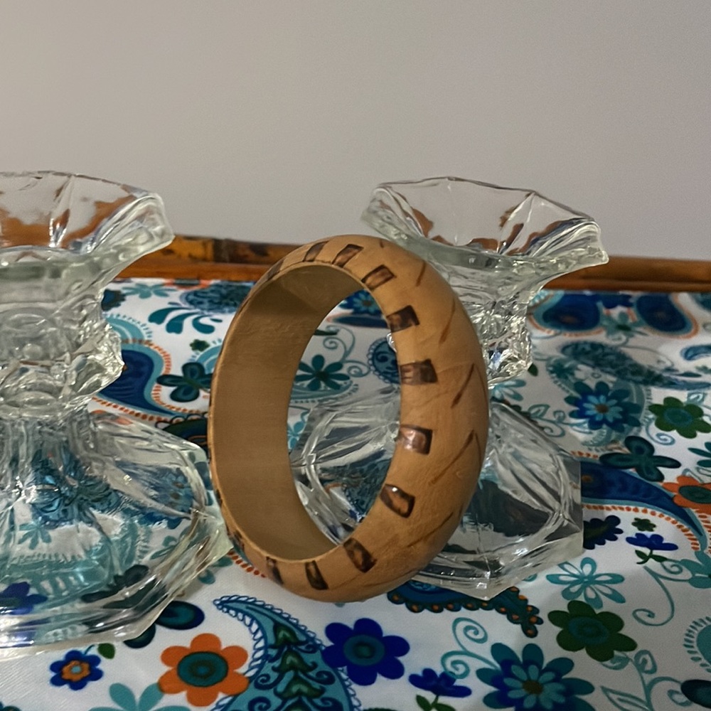 Vintage 80’s Bangle Wooden Hand Painted